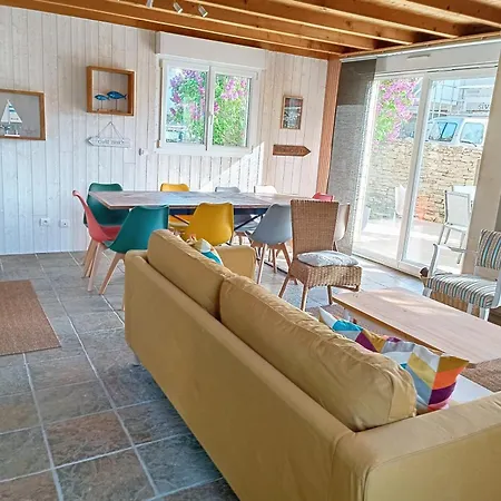 Maison Spacieuse Pres Des Plages Du Debarquement Avec Jardin Clos, Terrasse Et Equipements Complets - Fr-1-746-21 Vakantiehuis